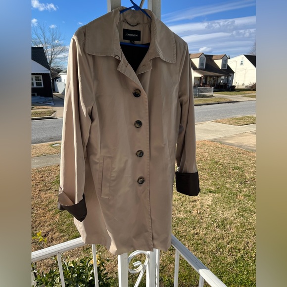 London Fog Jackets & Blazers - London Fog Women's Beige/Tan Trench Coat, with Scarf -XL
